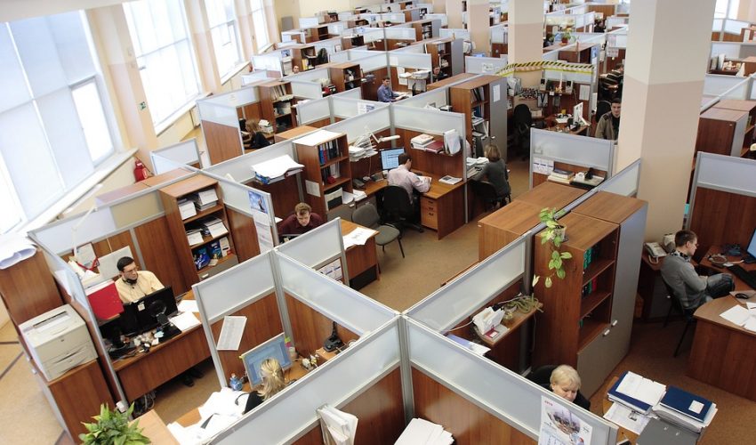 Electricity usage by an office with cubicles